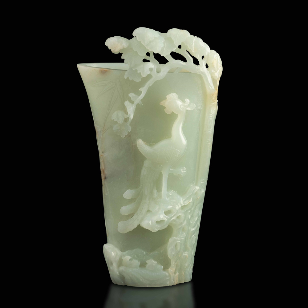 vaso in giada celadon in stile moghul, dinastia qing